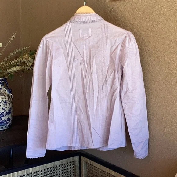 NWT The Shirt by Rochelle Lavender Button-Up Blouse